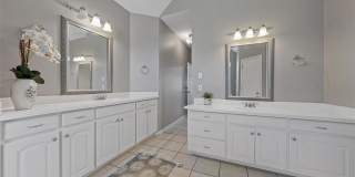 8617 Jonquil Gallery 19