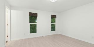 4bd/2.5ba Bellevue Home Gallery 14
