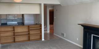 Sound-view 1 bed 1 bath condo in the Alaska Junction/West Seattle Gallery 14