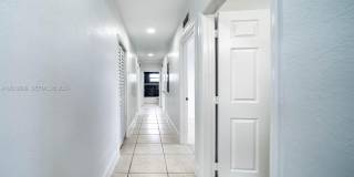 705 NW 13th Ter Gallery 16