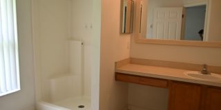 Large 4 bedroom home awaits your arrival! Gallery 20