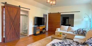 522 Westminster Gallery 4