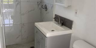 6045 Buchanan St Gallery 3