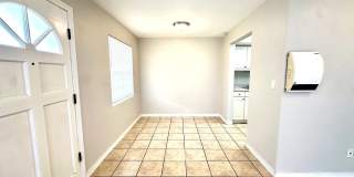 Unfurnished/Annual rental with 1br/1ba 1 carport available now in Clearwater! Gallery 6