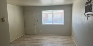 Beautiful patio townhouse for rent with carport, single level living Gallery 4