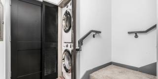 Townhouse in East Hollywood w/ Parking & Private Rooftop Deck! Gallery 10