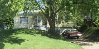 3 bed 1 bath $1295 3 Bed 1 Bath with attached Garage Gallery 1