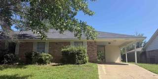 1728 Susan Gallery 1