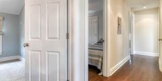 16 Abbott Avenue Gallery 34