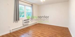 Lake View Apartment in a Peaceful Park Ridge Community Lake View Apartment in a Peaceful Park Ridge Community Gallery 12