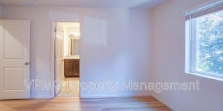2105 Northeast 118th Place Gallery 21