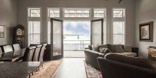 2/2/1 Condo in Town Creek / Walk to Dos Rios / Community Pool/Fridge, Washer & Dryer Included / Balcony / NBISD *2 weeks free rent* Gallery 4