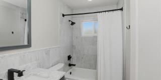 16540 Wagon Wheel Gallery 26