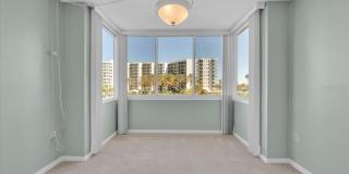 660 ISLAND Way Gallery 5