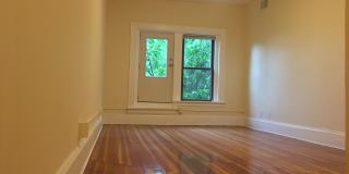 Charming 2 Bedroom-No Broker Fee Gallery 6