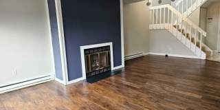 100 Kane Street Gallery 1