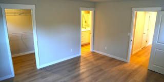 New 3 bed 2.5 Bath Townhome Ready for You! New 3 bed 2.5 Bath Townhome Ready for You! Gallery 7
