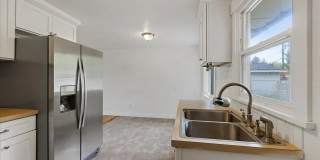 Warm & Welcoming Home in Spokane – Great Location on W Bismark Ave Gallery 11