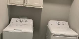 1735 Deane Street Gallery 6