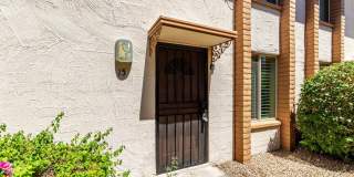 4848 N Woodmere Fairway Gallery 34