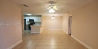 2209 South Cypress Bend Drive Gallery 4