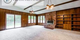 3 Bed 1.5 Bath House in Convenient Location Gallery 10