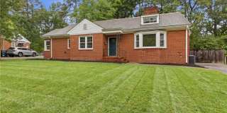 7603 S Pinehill Drive Gallery 1