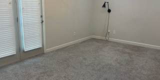 Knoxville 37918 - 2 bedroom, 2.5 bath Townhome - Contact Lisa Vineyard & Shannon Russell (865) 216-9334 Gallery 20