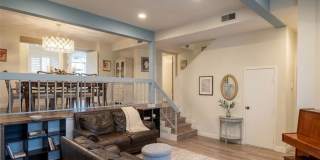 18445 Hatteras Gallery 1