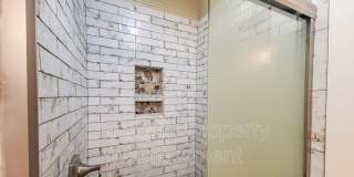 38 Keowee Avenue Gallery 23
