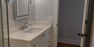Beautiful 2 BR/1 BA Furnished Apartment Available in Downtown Charleston! Gallery 15