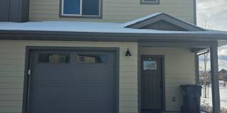 3 Bedroom 2.5 Bath Condo near MSU Gallery 1