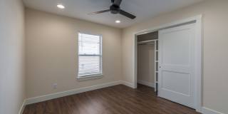 Highland Park Gallery 25