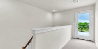 23575 HOPEWELL MANOR Terrace Gallery 29
