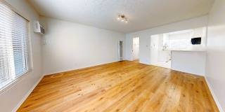 351 S. Manhattan Pl. Gallery 9