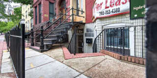 817 6TH Street NW Gallery 38