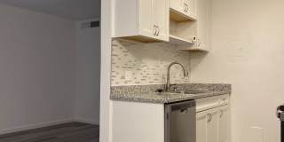 Recently Renovated 1BR! Lovely Kitchen, Bathroom! (Madison) Gallery 3