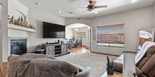 4 Bedroom Home with Solar Panels: MOVE-IN SPECIAL Gallery 6