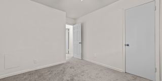 The Oaks Gate City Gallery 12