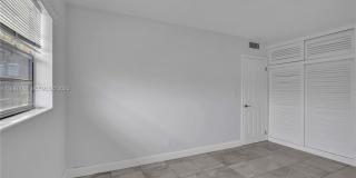 2716 Northeast 30th Place Gallery 3