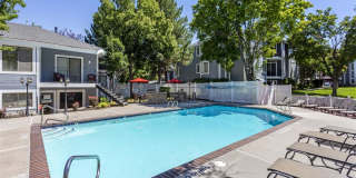 James Pointe Apartments Gallery 10