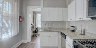 2621 E OLIVER Street Gallery 25