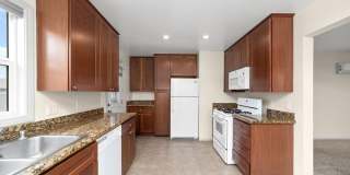 107 N 1st Street Gallery 10