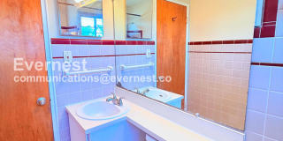 1789 Kings Court Gallery 11