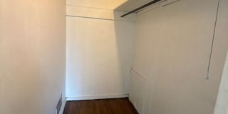 2423 Lincoln 1-3 Gallery 4