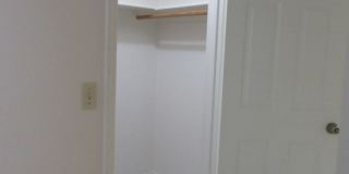 2br/2ba Duplex with Lakeview Gallery 25