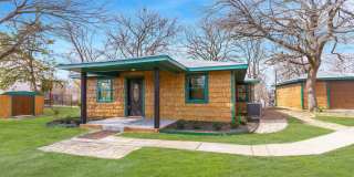 321 Crescent Drive Gallery 1