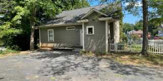 Introducing WesleyHeights401, a charming 3-bedroom, 2-bathroom house located in the heart of Charlotte, NC Gallery 21