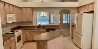 Scottsdale 3 Bed, 2 Bath Single Story Home PLUS Den Gallery 5