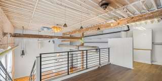 428 N 13TH Street Gallery 15